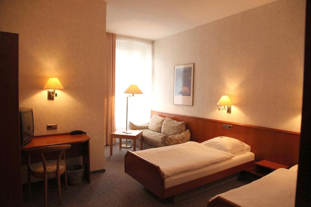 Ackfeld Hotel-Restaurant Бюрен Номер фото