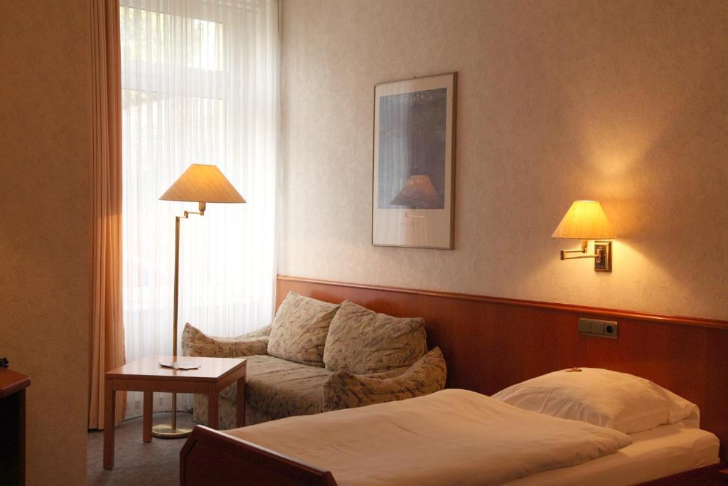 Ackfeld Hotel-Restaurant Бюрен Номер фото